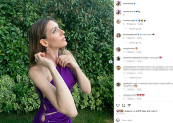 2 çocuk annesi Sinem Kobal derin yırtmaçlı elbisesiyle poz verdi, fiziği hayran bıraktı