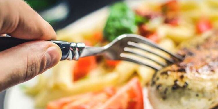 Kronik rahatsızlığı bulunanlara bayramda beslenme uyarısı