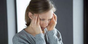 ‘Ani başlayan şiddetli baş ağrısı ya da baş dönmesi felç sebebi olabilir’