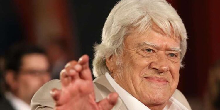 Usta oyuncu Cüneyt Arkın vefatının birinci yılında anılıyor