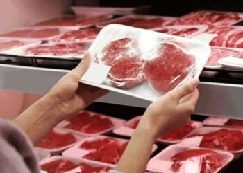 Prof. Dr. Selahattin Kumru: ‘Çiğ et tüketimi ve çiğ et ile temas etmek tehlikeli olabilir’