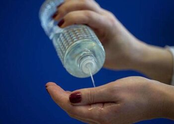 Bayram öncesi uyarı: Renkli kolonyalardan kaçının