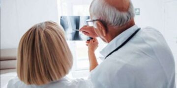 Kadınlarda menopoz sonrası kemik erimesi riski artıyor