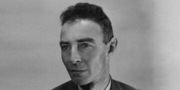 Robert Oppenheimer kimdir, ne zaman öldü? Robert Oppenheimer neyin mucidi?