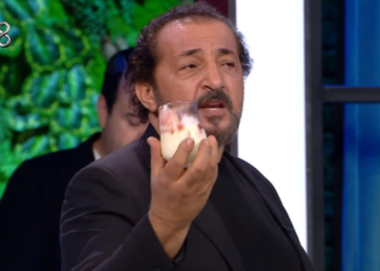 MasterChef'te gergin anlar! Mehmet Yalçınkaya, lekeli bardakta tatlı sunan Azize'ye ateş püskürdü