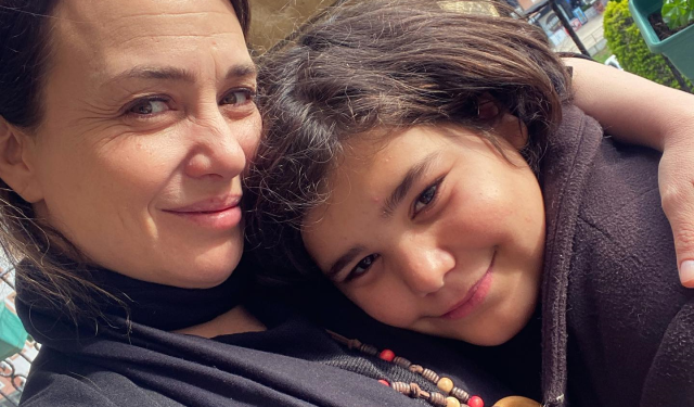 Reha Muhtar'ın kızı 'Babam beni alkolik yaptı' diyerek isyan etti, anne Deniz Uğur bakanlıktan yardım istedi