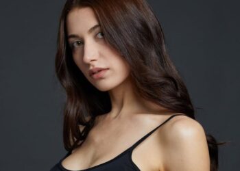 Eylül Su Güneş’in İlk Single’ı Silemem Kalbimden Görücüye Çıktı