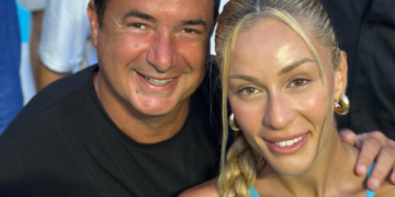 Acun Ilıcalı sevgilisi Ayça Çağla Altunkaya'nın doğum gününü kutladı! Yazdığı not dikkat çekti