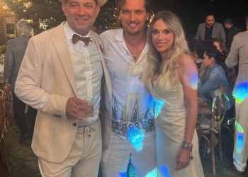 Arka Sokaklar'ın Mesut Komiseri Şevket Çoruh, 5 yıl önce evlendiği eşi ile düğün yaptı