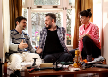 Bir dönem yedikleri içtikleri ayrı gitmiyordu! Murat Cemcir ve Seda Bakan, Ahmet Kural'ın düğününe katılmadı