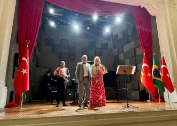Brezilya Sao Paulo'da Türkiye Cumhuriyeti'nin 100. kuruluş yılına özel konser