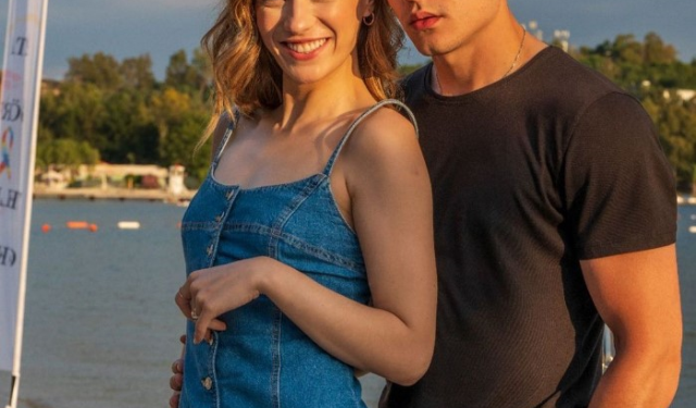 Dönence dizisinin setinde aşk çıktı! Sümeyye Aydoğan ve Atakan Hoşgören ilişki yaşıyor