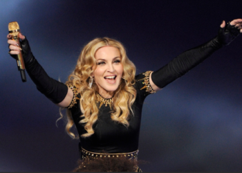 Enfeksiyon nedeniyle entübe edilen Madonna'nın sağlık durumuyla ilgili üzücü gelişme: Sürekli kusuyor