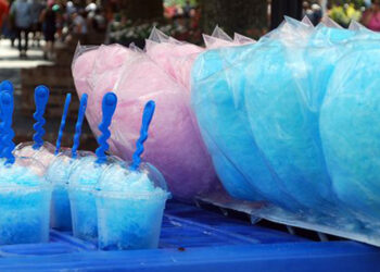 Pamuk Şeker’i İle Dikkat Çekiyor…