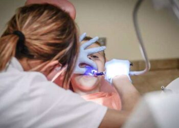 Ağız ve diş sağlığında kriz: Hastalara beş yıl sonraya randevu