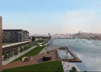 Milyar dolarlık projede işçiye kötü muamele