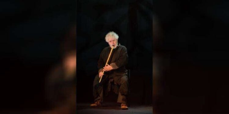 ‘Neyzen Tevfik Hiç’