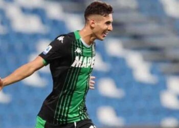 Mert Müldür'e G.Saray ve F.Bahçe'den aynı teklif