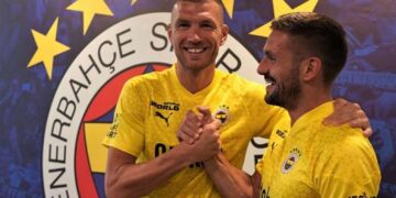 Fenerbahçe'de Edin Dzeko'dan Dusan Tadic'e özel ilgi
