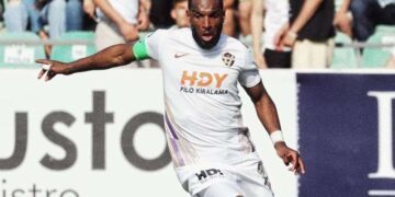 Ryan Babel yurttaşın sesi oldu: Ekonomiye isyan etti!