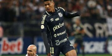 Chelsea Angelo Gabriel'i kadrosuna kattı