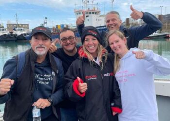 Deniz Kayadelen Manş Denizi'ni geçerek adını tarihe yazdırdı!