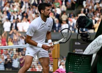 Wimbledon finalinde raketini kıran Novak Djokovic'in cezası belli oldu!