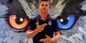 Polonyalı futbolcu Krzysztof Piatek imzayı attı