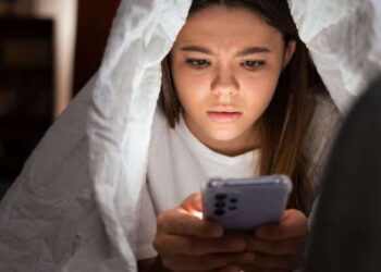 Uzmanlar uyarıyor!  Sosyal medyada tatil paylaşımları depresyona neden olabilir