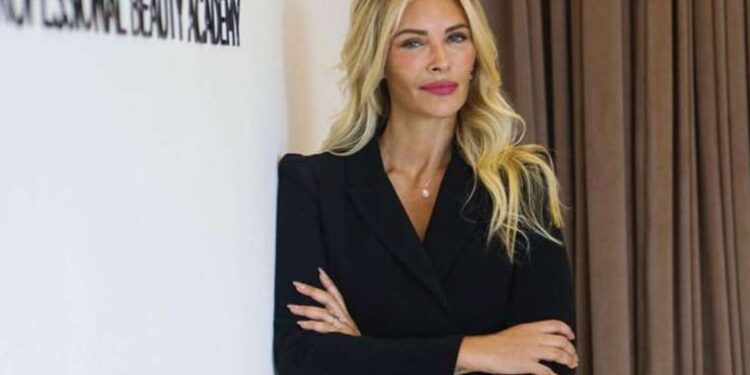 Ünlü sunucunun üzerine tekne sürdüler: ‘Sonuna kadar gideceğim’