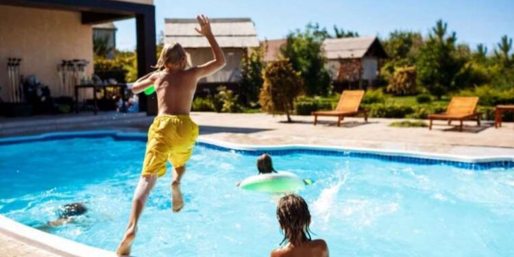 Tatiliniz zehir olmasın! Bu virüs klora karşı dirençli!