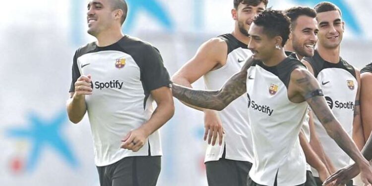 İspanyol futbolcu Oriol Romeu Barcelona'ya geri döndü!