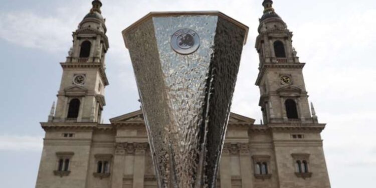 UEFA açıkladı: Türkiye'den resmi final başvurusu!