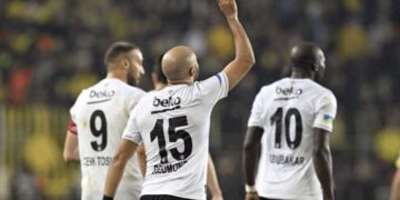 Son Dakika: Nathan Redmond'dan Beşiktaş'a veda