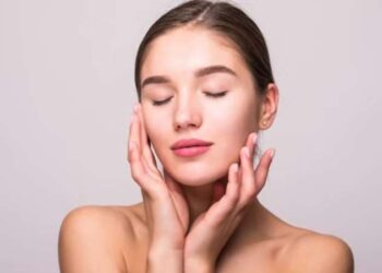 Sağlıklı bir cilt için süper besinler! Cildinizin ışıl ışıl parlaması için bu besinleri tüketin...