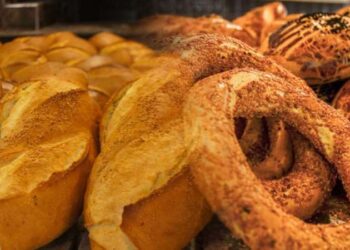 Kocaeli'nde zamlar peş peşe: Ekmek 7,5 TL, simit 10 TL oldu!