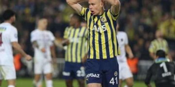 Attila Szalai, Fenerbahçe'ye veda etti!