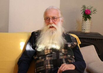 Usta ressam Şenol Yorozlu hayatını kaybetti