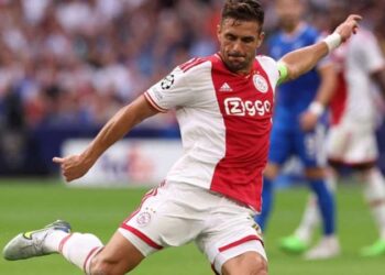 Fenerbahçe, Dusan Tadic'i renklerine bağladı