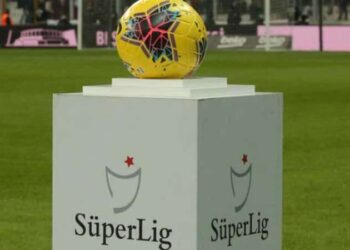 Süper Lig 2023-2024 sezonu fikstürü çekildi. Derbi haftaları belli oldu...