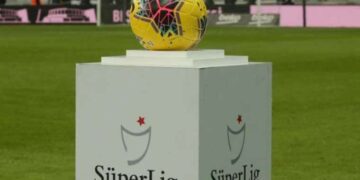 Süper Lig 2023-2024 sezonu fikstürü çekildi. Derbi haftaları belli oldu...