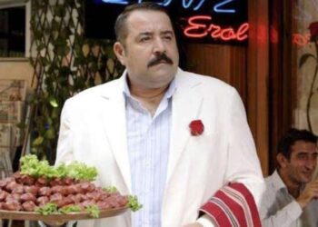 Ata Demirer'den güldüren 'sıcaklık' uyarıları