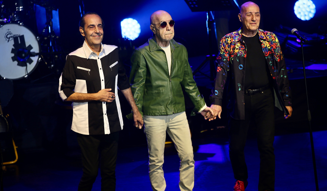 Ölüm haberini alınca ağlamaktan konuşamamıştı! Mazhar Alanson'un akşam vereceği konser iptal edildi