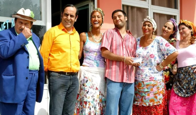 Özkan Uğur'un ölüm haberi alan Melek Baykal gözyaşlarına boğuldu