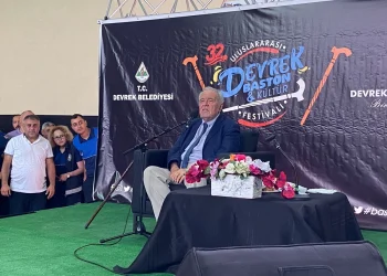 Prof. Dr. İlber Ortaylı, Devrek'te söyleşiye katıldı
