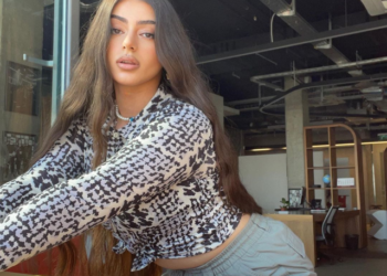 Rap şarkıcısı Asya Alizade imza şartına uymadığı için bir kez daha gözaltına alındı