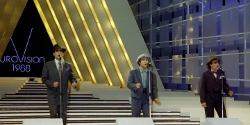 Sanatçı Özkan Uğur hayatını kaybetti