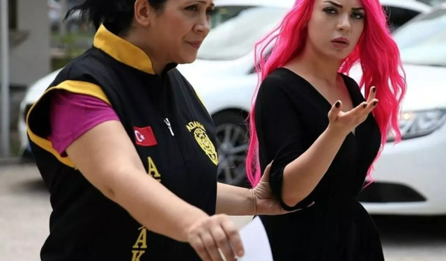 TikTok Fenomeni Esra Rabia Ünal, İlginç Videolarıyla Dikkat Çekiyor