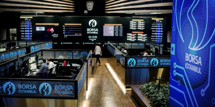 Altının kilogramı geriledi