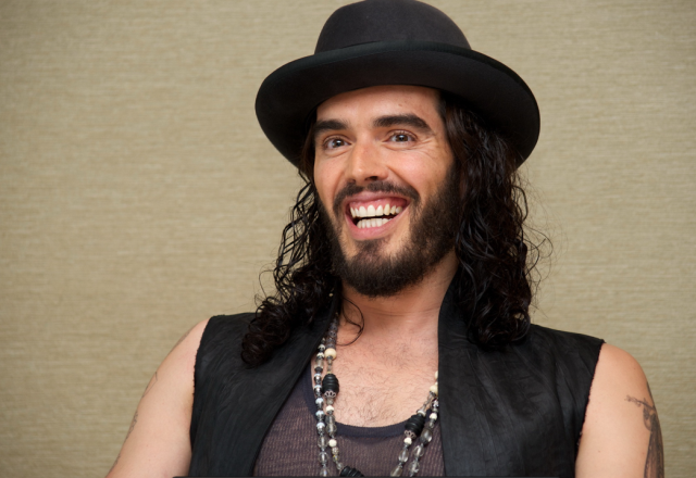 4 kadından ünlü komedyen Russell Brand hakkında tecavüz iddiası: İç çamaşırımı tutup kenara çekti